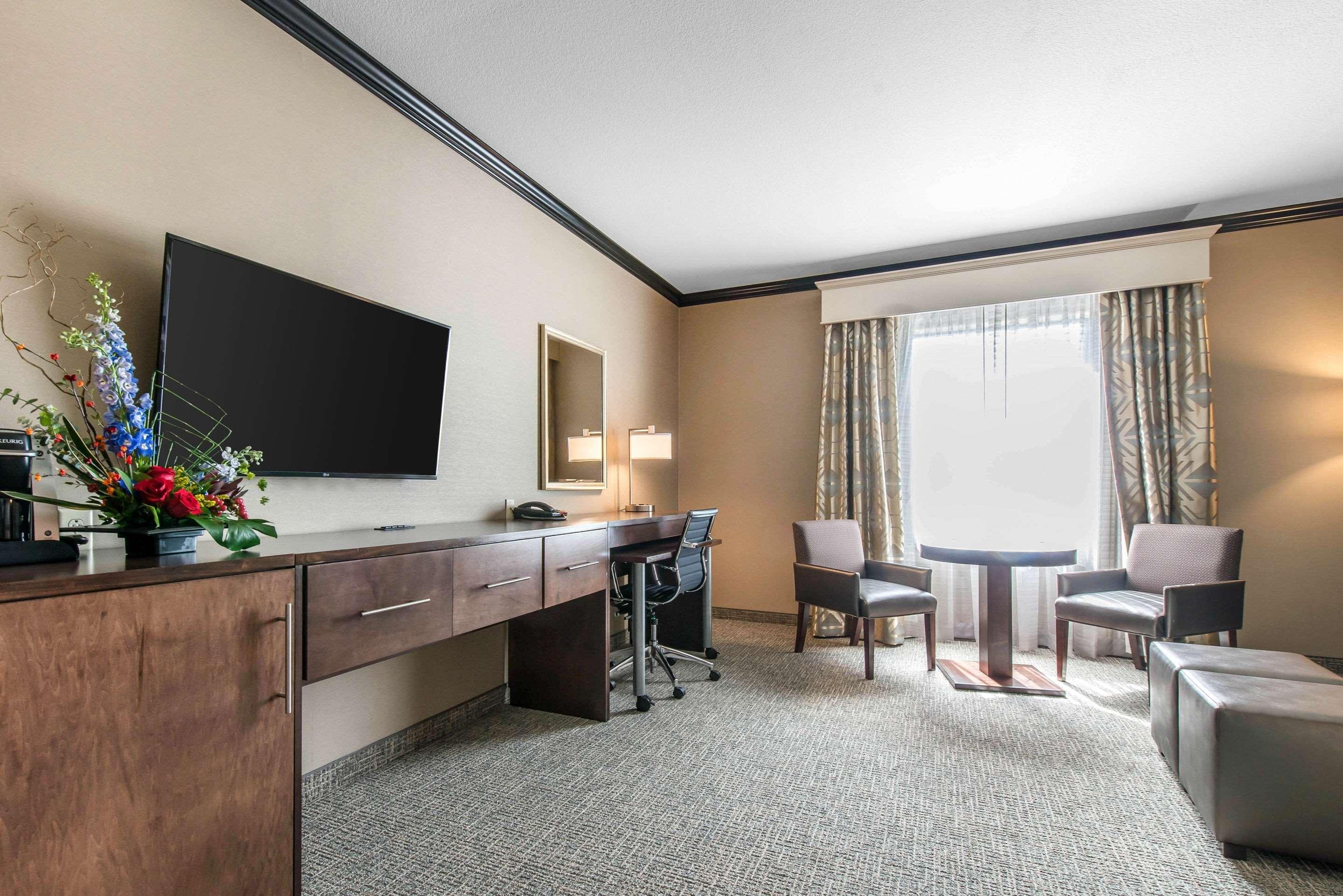 The Heritage Inn & Suites, Ascend Hotel Collection Garden City Buitenkant foto